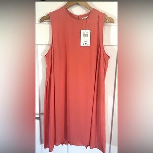 DR2 Sleeveless Coral Dress